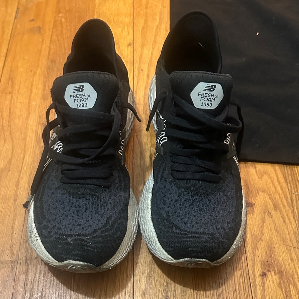 New Balance Men's Black and White Athletic Shoes